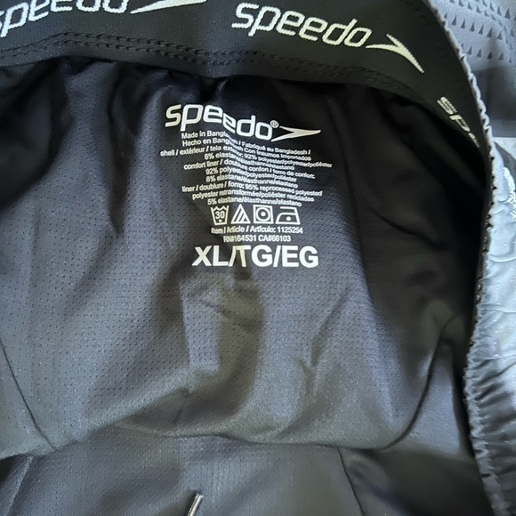 NWT Speedo Men's Tech Volley UPF50+
Swim Shorts trunks Size 2XL Grey Black - Picture 2 of 10